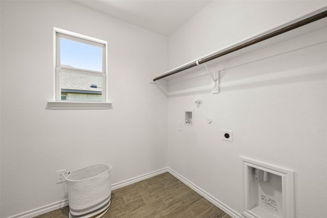 501 Pebble, Azle, TX 76020