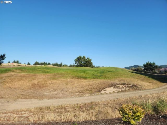 2148 WILLOW Loop, Florence, OR 97439