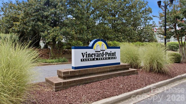 18841 Vineyard Point Lane, Cornelius, NC 28031