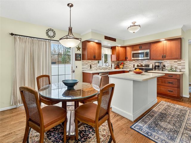 1725 Parkside Place, Lima, NY 14485