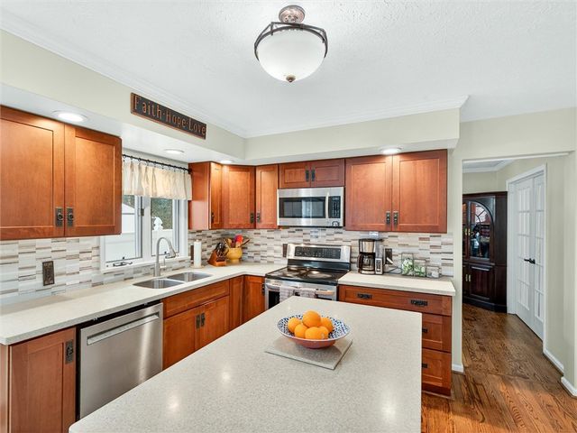 1725 Parkside Place, Lima, NY 14485