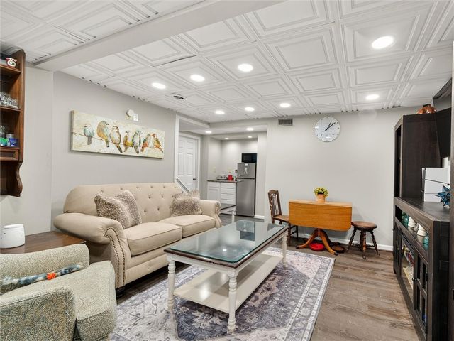 1725 Parkside Place, Lima, NY 14485