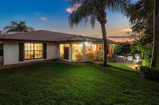 481 Forestview Drive, Atlantis, FL 33462