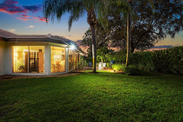 481 Forestview Drive, Atlantis, FL 33462