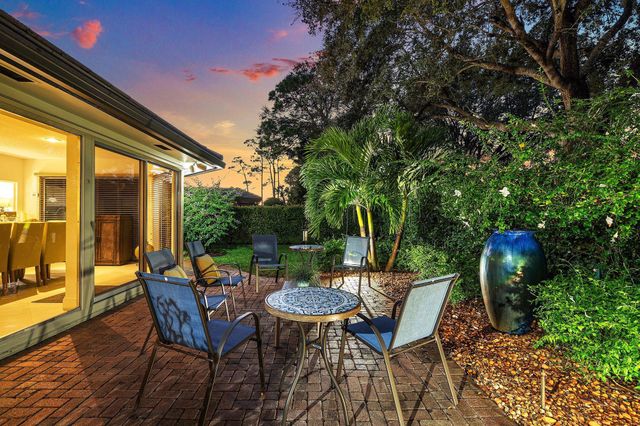 481 Forestview Drive, Atlantis, FL 33462