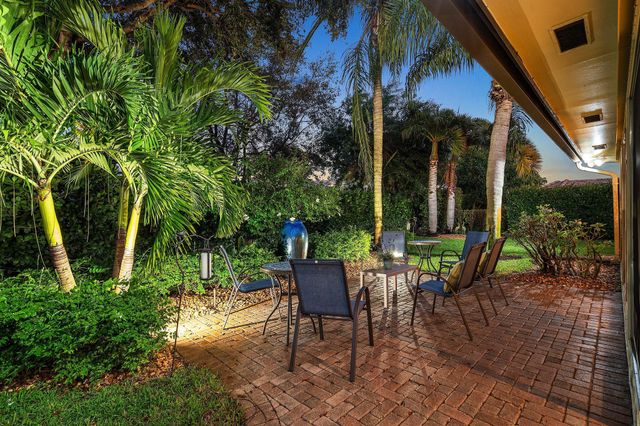 481 Forestview Drive, Atlantis, FL 33462