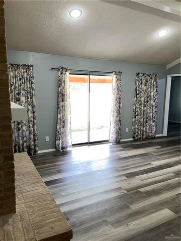 1601 S Oklahoma Avenue, Weslaco, TX 78596