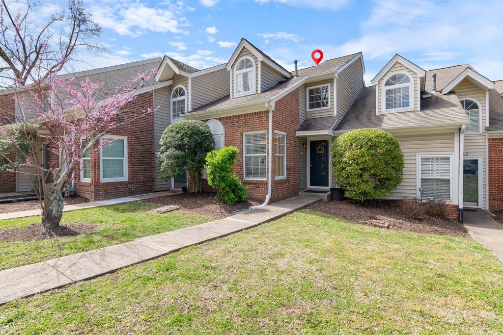 306 Yorkshire Cir, Nashville, TN 37211
