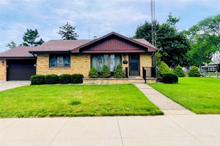 1920 Langley Avenue, Saint Joseph, MI 49085