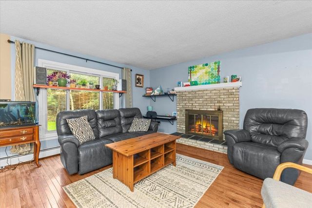 21 John Davis Drive, Jericho, VT 05465