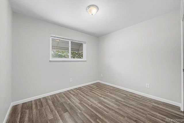 32961 Wexford Drive, Warren, MI 48092