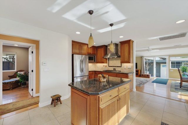 1021 Webster Street, Santa Cruz, CA 95062