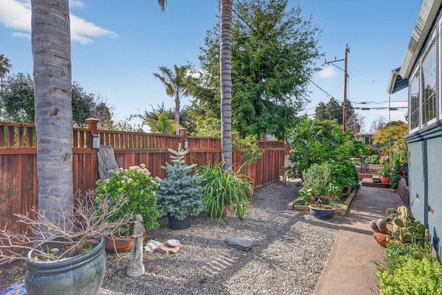 1021 Webster Street, Santa Cruz, CA 95062