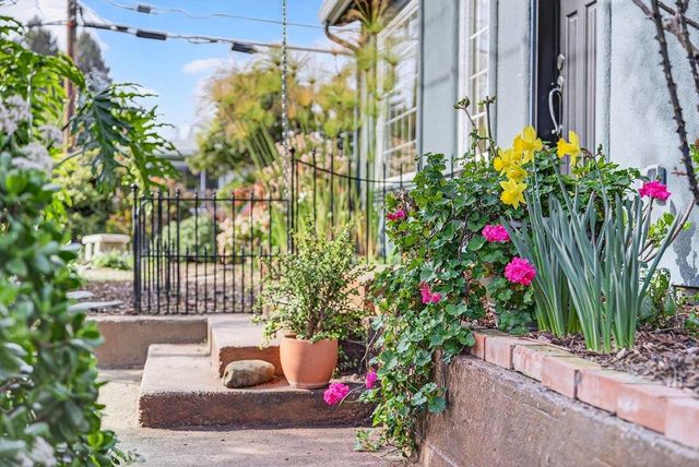 1021 Webster Street, Santa Cruz, CA 95062