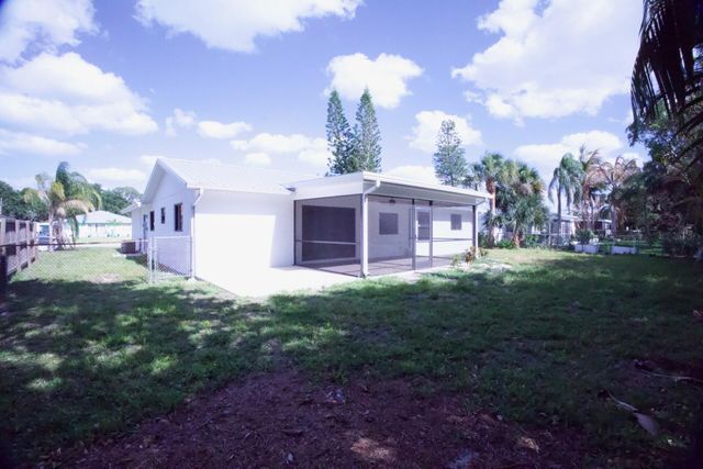 700 N Perry Avenue, Jupiter, FL 33458