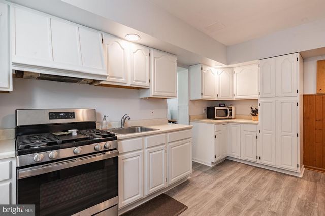 821 E PLEASANT AVE, Glenside, PA 19038