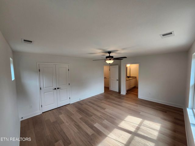 1821 Bennett Village Drive, Maryville, TN 37804