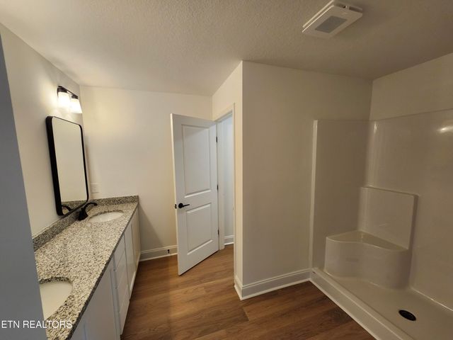 1821 Bennett Village Drive, Maryville, TN 37804