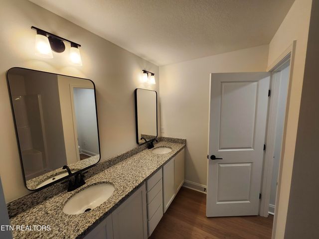 1821 Bennett Village Drive, Maryville, TN 37804