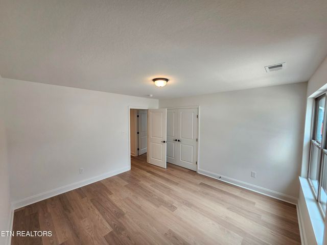 1821 Bennett Village Drive, Maryville, TN 37804