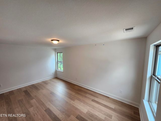 1821 Bennett Village Drive, Maryville, TN 37804