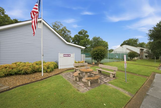 6690 Hickory Brook Rd, Chattanooga, TN 37421