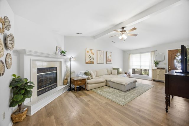 6690 Hickory Brook Rd, Chattanooga, TN 37421