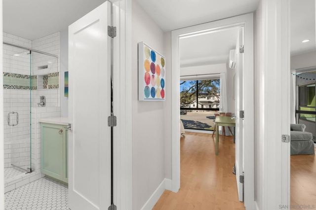 909 Olive Ave, Coronado, CA 92118