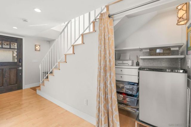 909 Olive Ave, Coronado, CA 92118