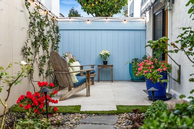 909 Olive Ave, Coronado, CA 92118
