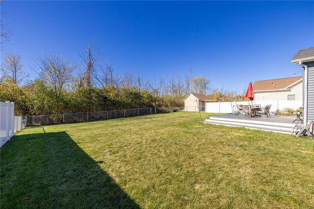 266 Daffodil Trail, Greece, NY 14626