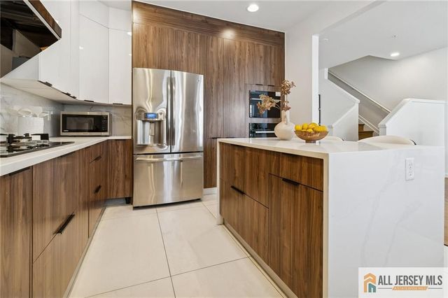 1105 Shep Drive 1105, Highland Park, NJ 08904