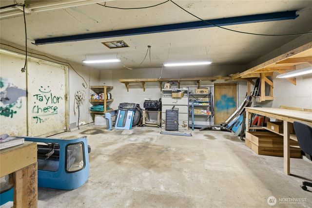 32615 82nd Avenue S, Roy, WA 98580