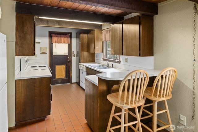 32615 82nd Avenue S, Roy, WA 98580