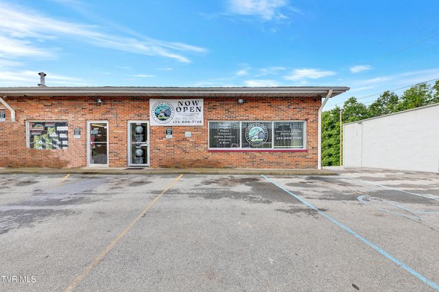 200-206 Bohannon Avenue, Greeneville, TN 37745