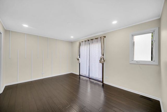 5S027 Pebble Beach Court, Naperville, IL 60563