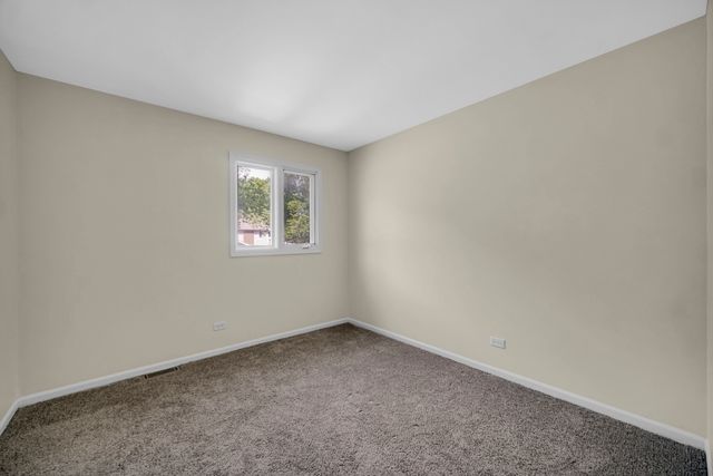5S027 Pebble Beach Court, Naperville, IL 60563