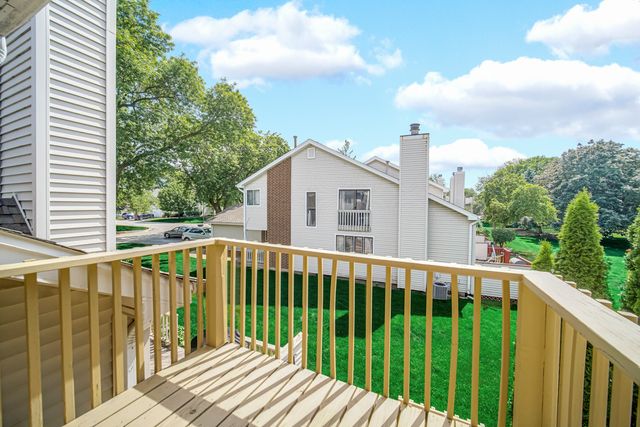5S027 Pebble Beach Court, Naperville, IL 60563