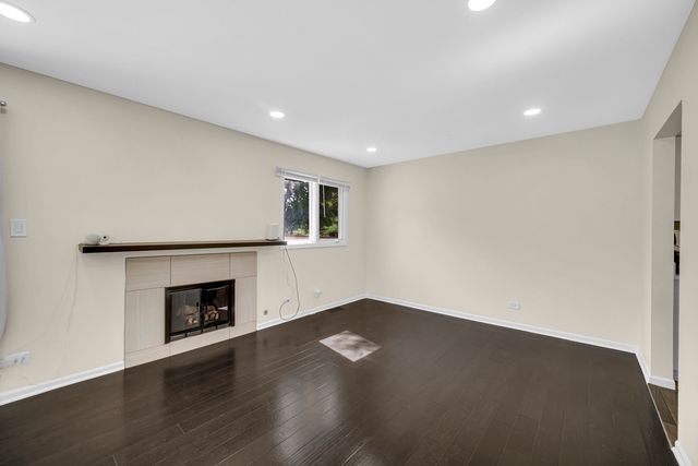 5S027 Pebble Beach Court, Naperville, IL 60563