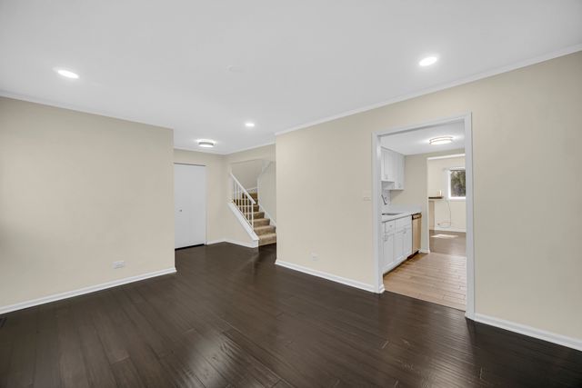 5S027 Pebble Beach Court, Naperville, IL 60563