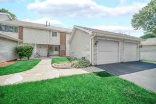 5S027 Pebble Beach Court, Naperville, IL 60563