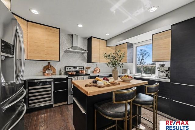 9811 Sprague Street, Omaha, NE 68134