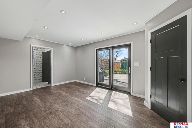 9811 Sprague Street, Omaha, NE 68134