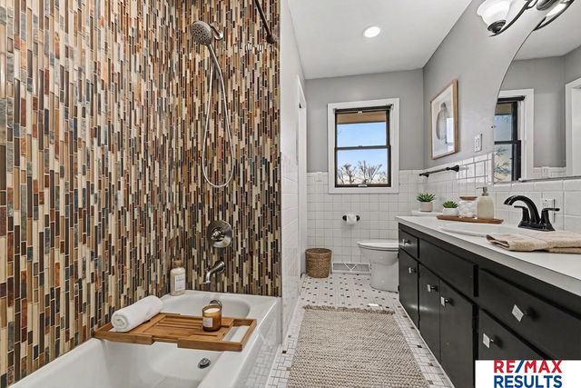 9811 Sprague Street, Omaha, NE 68134