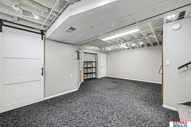 9811 Sprague Street, Omaha, NE 68134