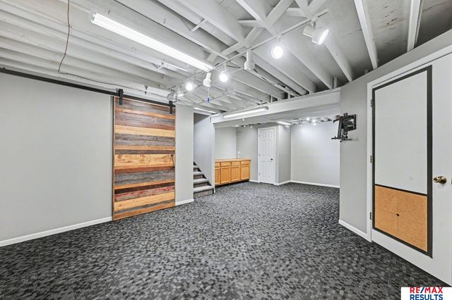 9811 Sprague Street, Omaha, NE 68134