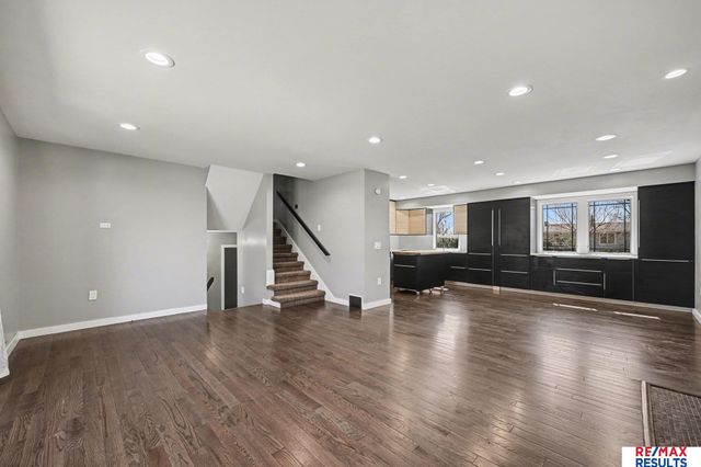 9811 Sprague Street, Omaha, NE 68134