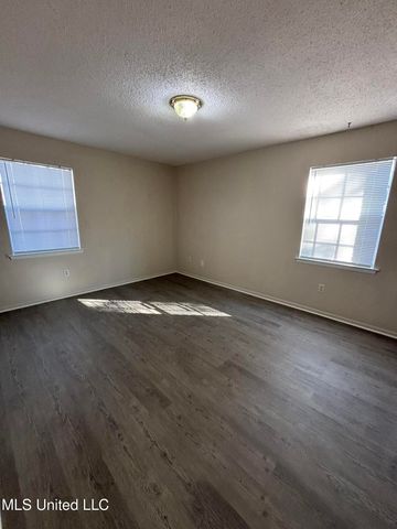 2606 El Viernes Street, Gautier, MS 39553