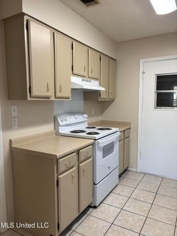 2606 El Viernes Street, Gautier, MS 39553