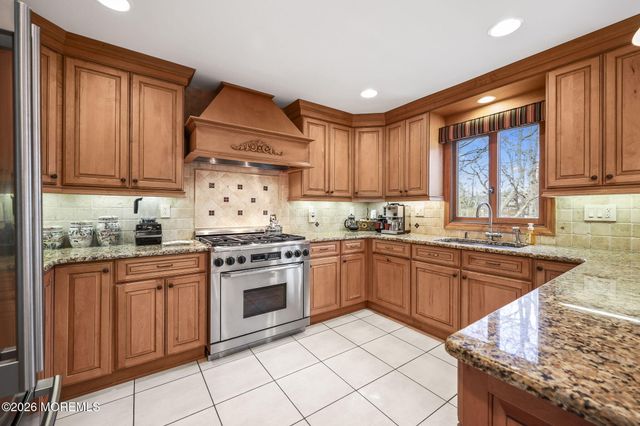 6 Candeub Court, Manalapan, NJ 07726